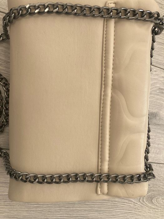 Дамска чанта бежева Reserved