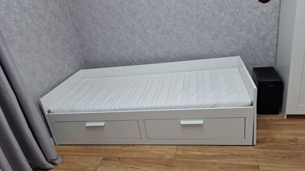 Кровать Икея .раздвижная