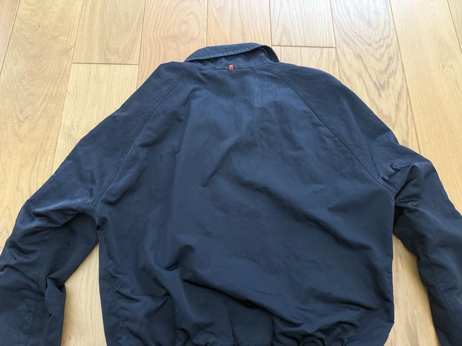 Яке Hugo Boss размер 50