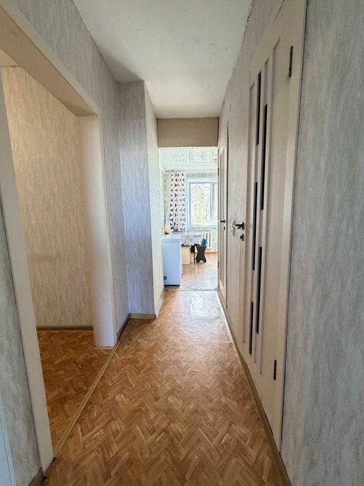 Продам 2х комн кв  168квартал