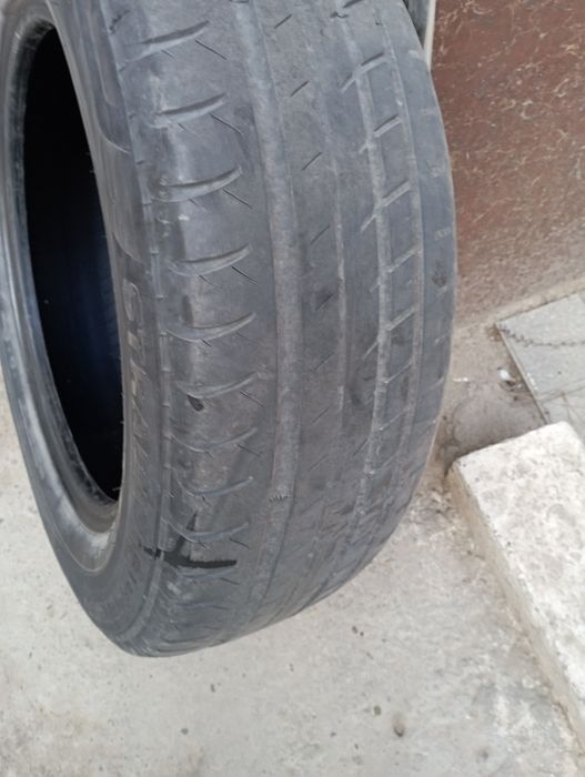 Автошини от автомобиля cobalt