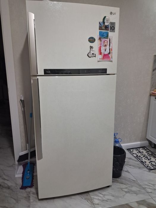 Продам холодильник LG