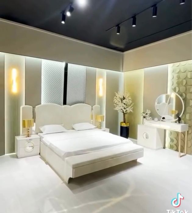 Спальный гарнитур