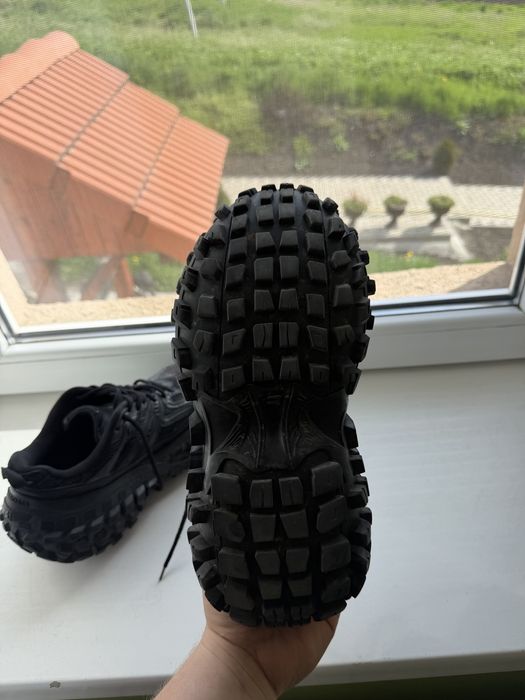 Balenciaga bouncer