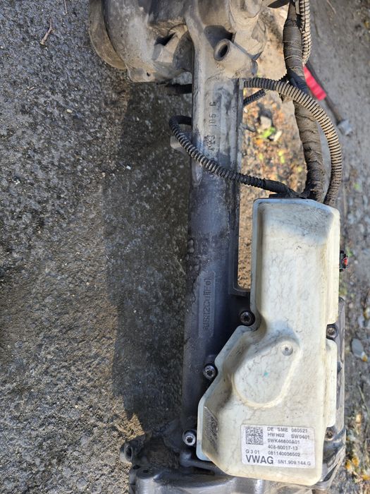 Casetă direcţie electrică Passat B6 B7 Tiguan 5N1 909 144 G capac alb