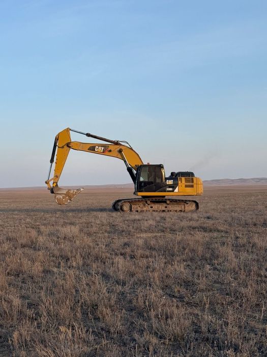 аренда гусеничный экскаватор