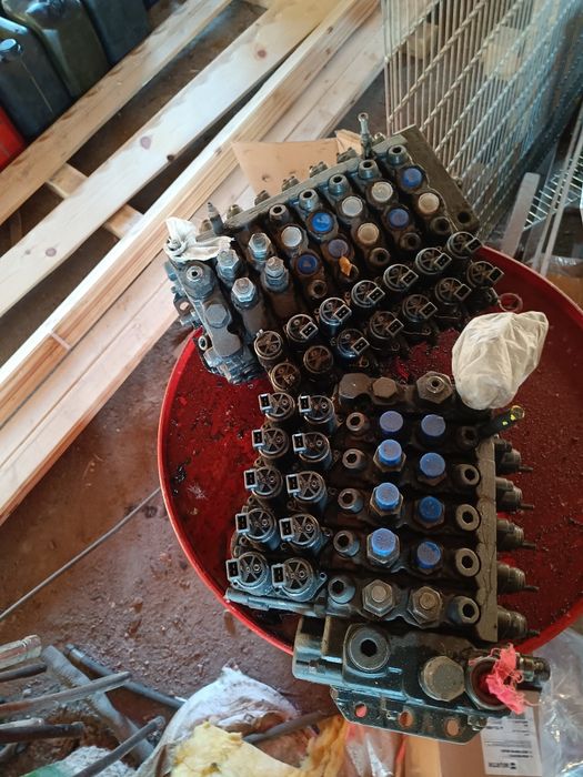 Rexroth - умна помпа, ПТО и оригинални разпределители за кран Epsilon