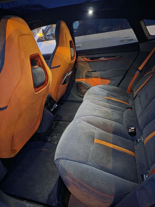 Обмен на овец и лошадей