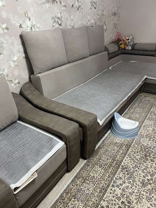 Продается длинный диван