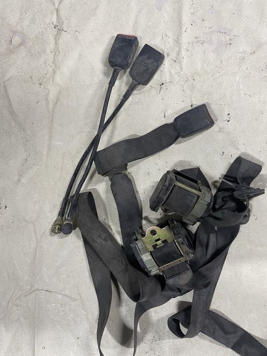 Продам запчасти Ауди 80б3