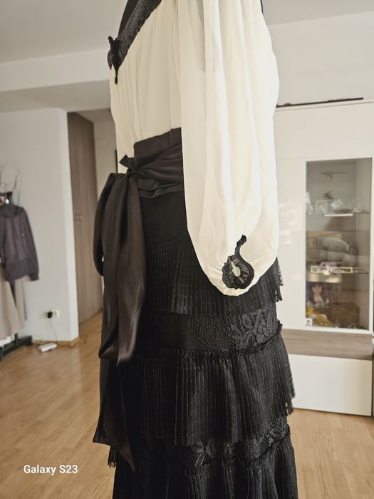 Rochita M-L .200 lei