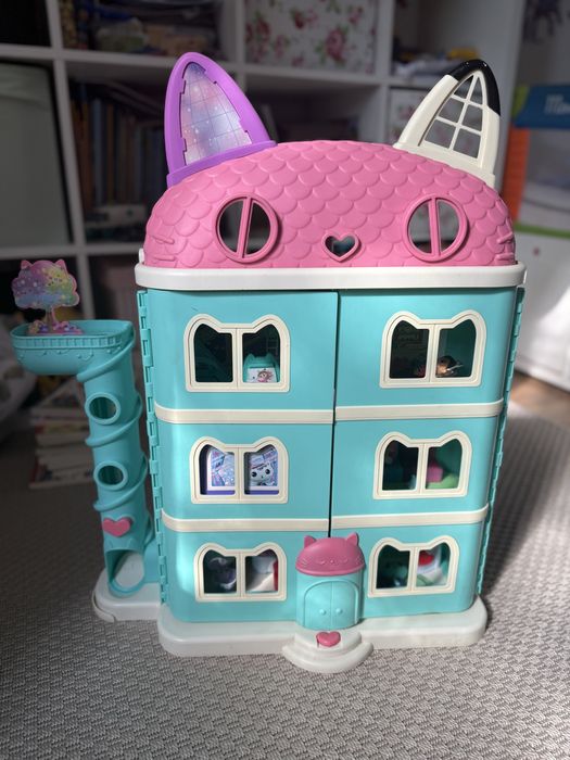 Casuta Gabby Dollhouse
