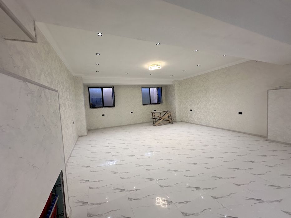 Uy sotiladi sergeli 6A 5/1/9 metroga 100 metr