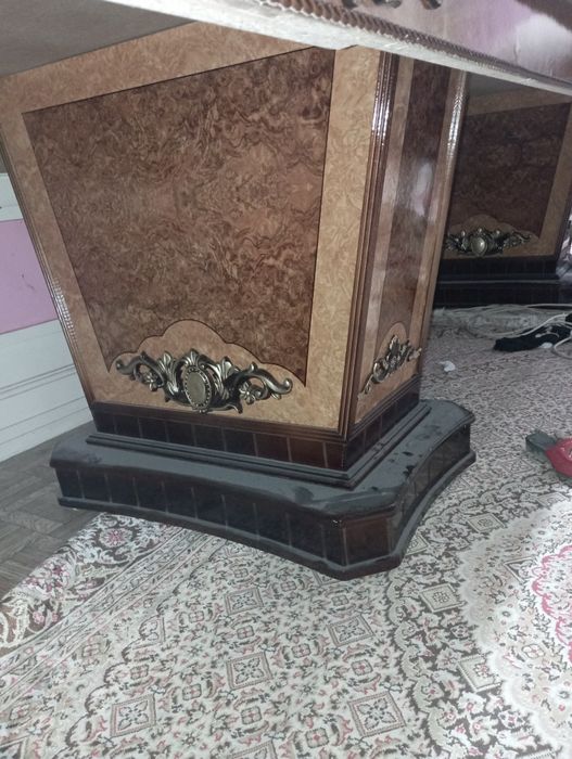 Mebel sotiladi holati ideal. Narxini  kelishilamiz.