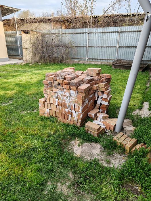 продам кирпичи, самовывоз по 30 т