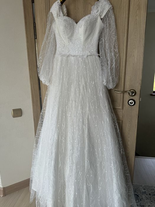 Продам свадебное платье