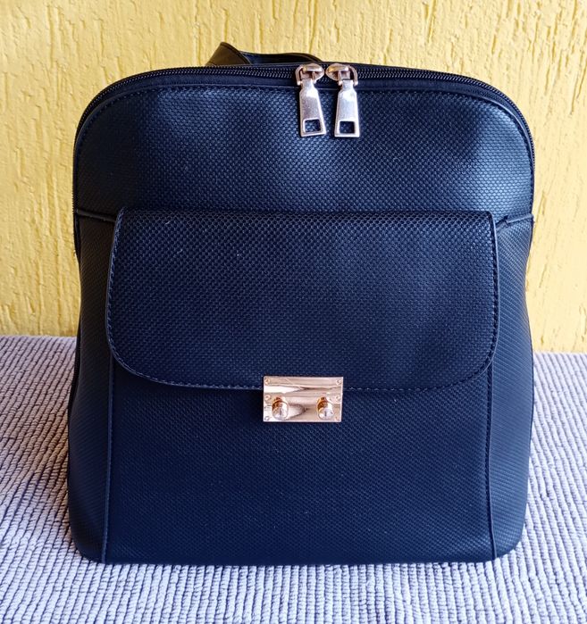 Черна раница, запазена