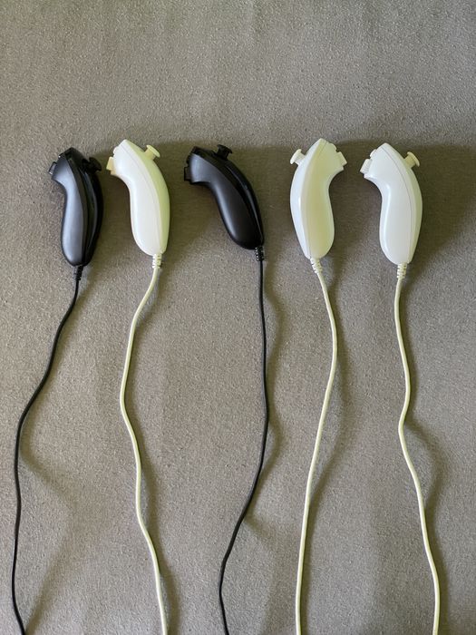 Nunchuck Nintendo Wii aspect Impecabil- DETALII IN DESCRIERE
