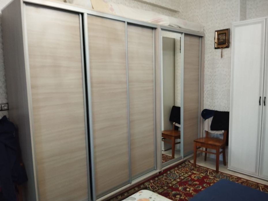 Продается Плательный шкаф