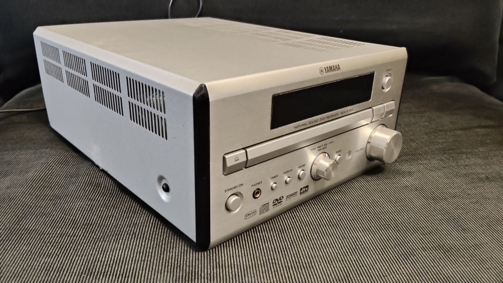 Vând DVD Receiver RDX-E700 defect