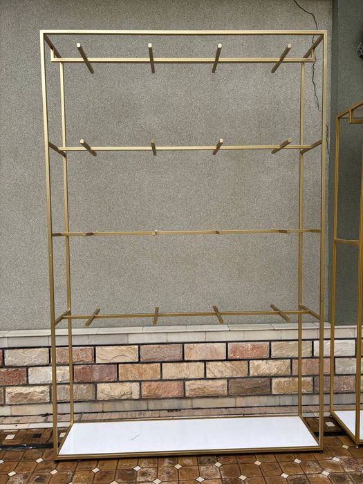 Стеллаж кийимлар учун