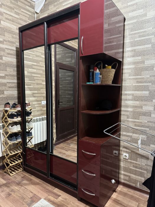 Прихожий шкаф сатылады