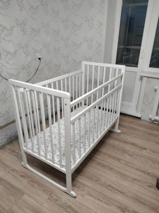 Кровать детская белое дерево