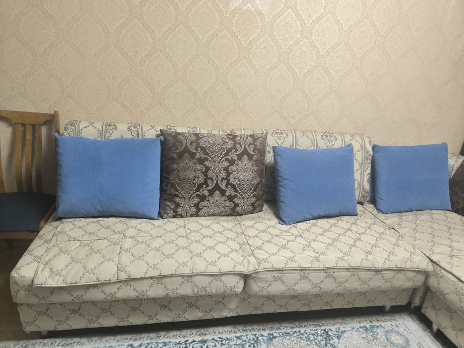 Диван угловой, бу