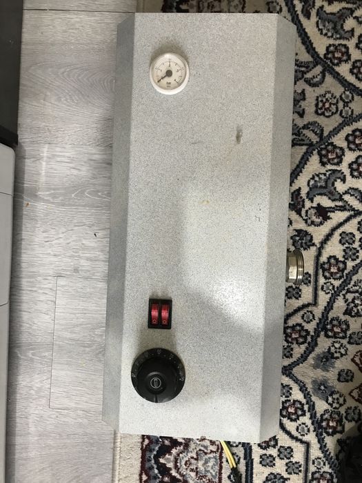 Котёл сотилади. Светга ишлайди.