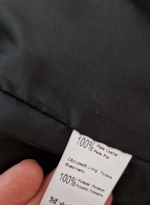 Geaca din piele,de damă