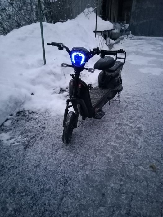 Продам электро скутер велосипед ск8