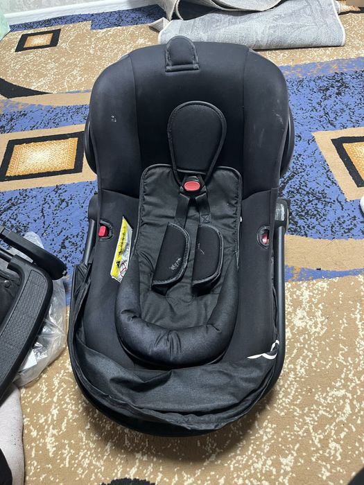 Детская коляска 3в1