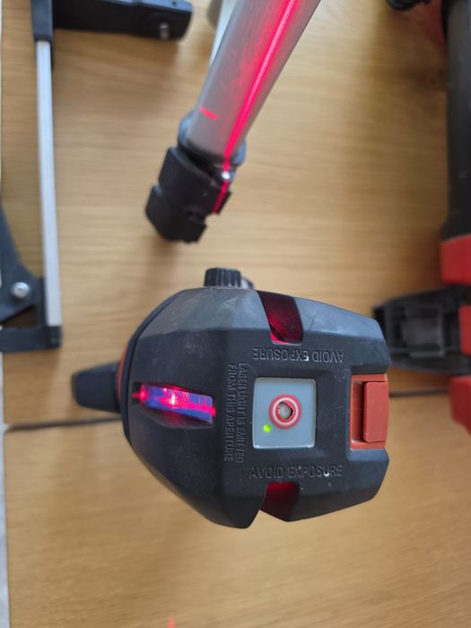 Hilti Мултилинеен лазерен уред PM 4-M Нивелир