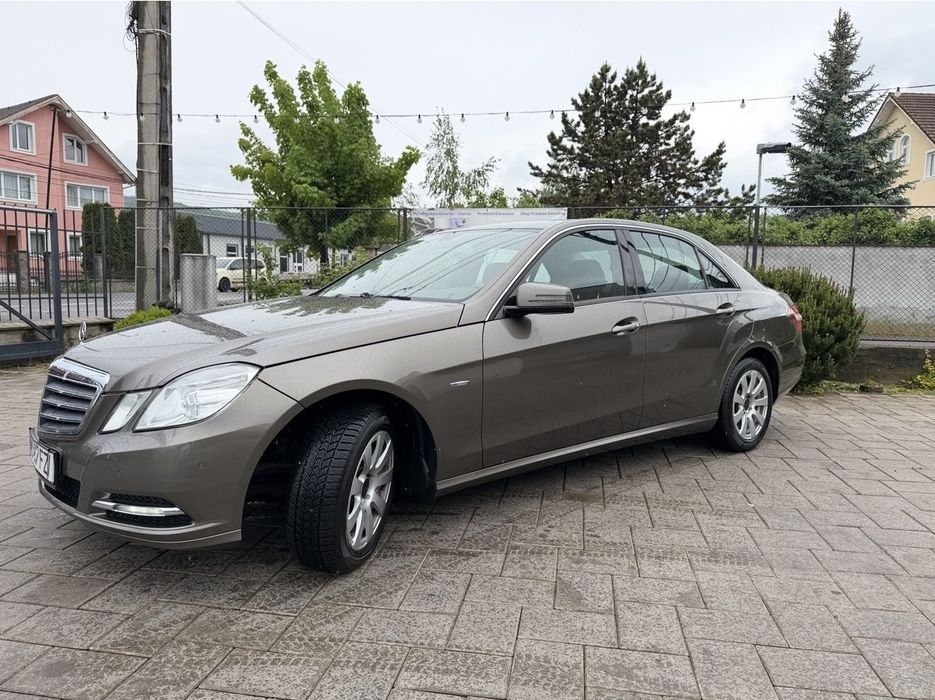 Mercedes-Benz E