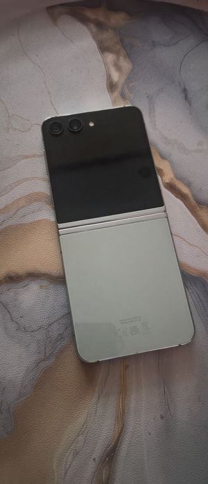 Vand Samsung Z Filip 5
