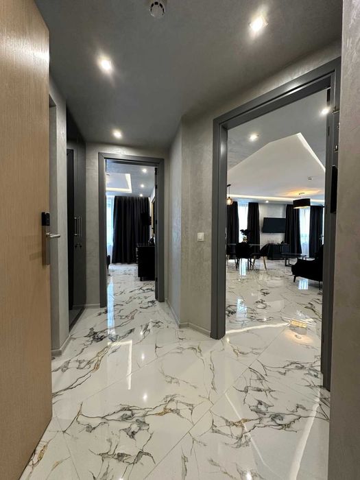 Дава се под наем Двустаен апартамент в Бургас, Лазур - 75 кв.м за 2142 € - Снимка #14