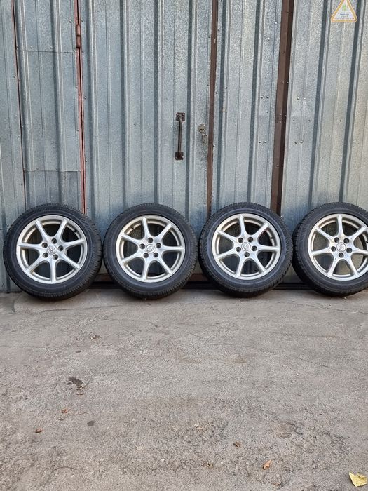 R17 диски с шинами Toyota Estima