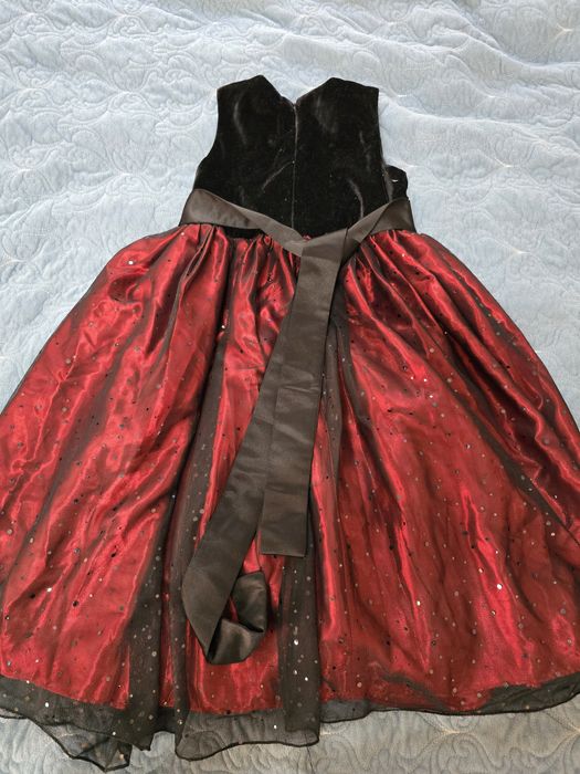 Продам  платье для девочек