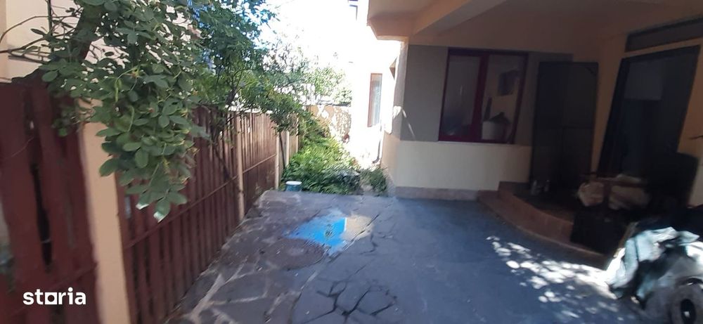 Zona centrala, casa finisata