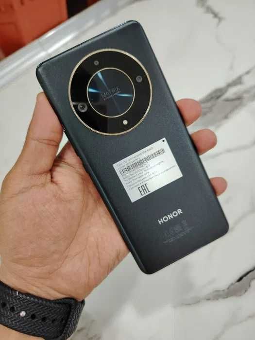 Srochno Honor X9B Sotiladi !!!