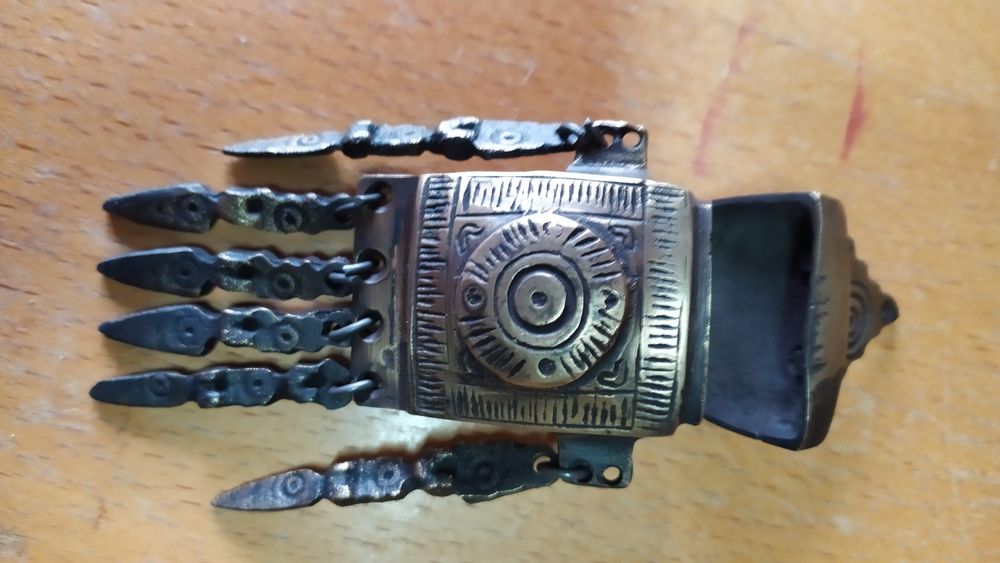 Паласка, мастилница, фишеклък, кутийка за евзи