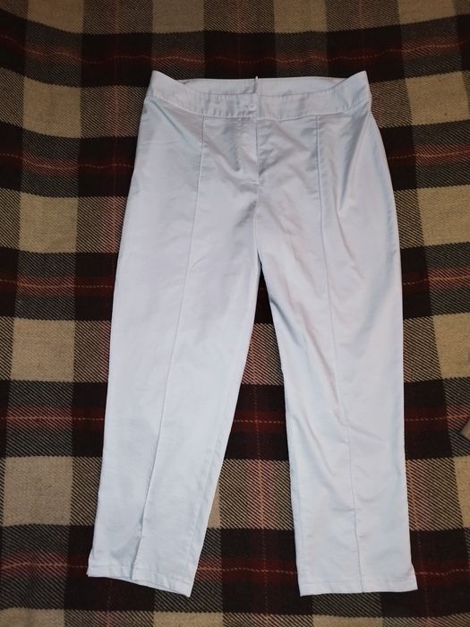 Дамски панталон в черно