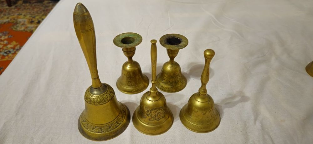 Vand colectie clopotei englezesti+turistici din bronz si alama. 8 poze