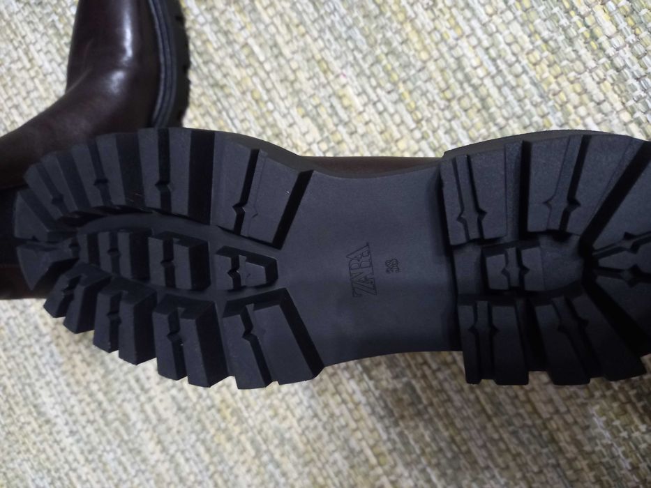 Ghete noi Zara, marime 38