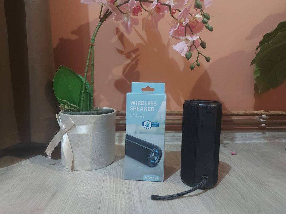 Boxa Bluetooth cu 2 difuzoare si jocuri de lumini