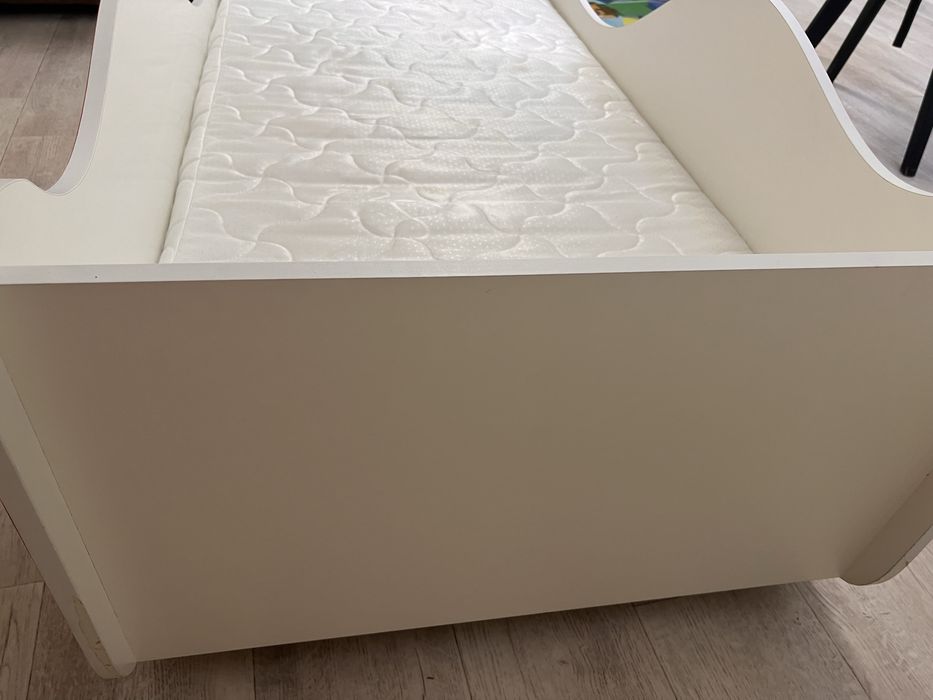Новая кровать машина