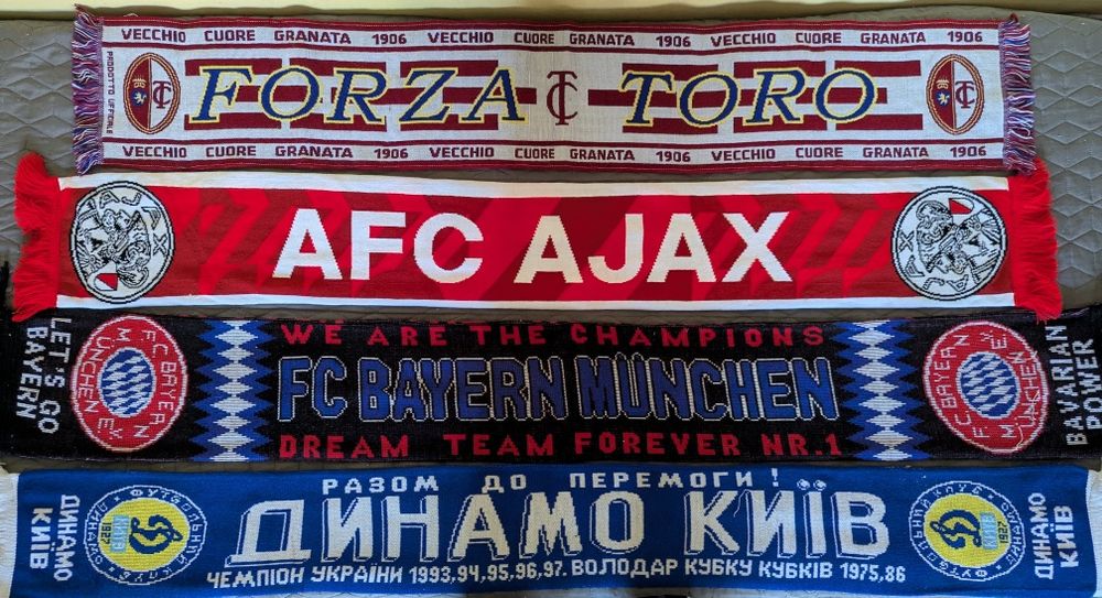 Шалове на футболни отбори.