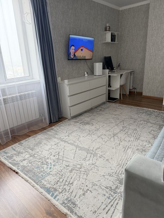 Продам ковер чистый