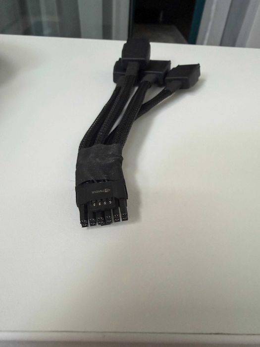 cablu nvidia 12VHPWR