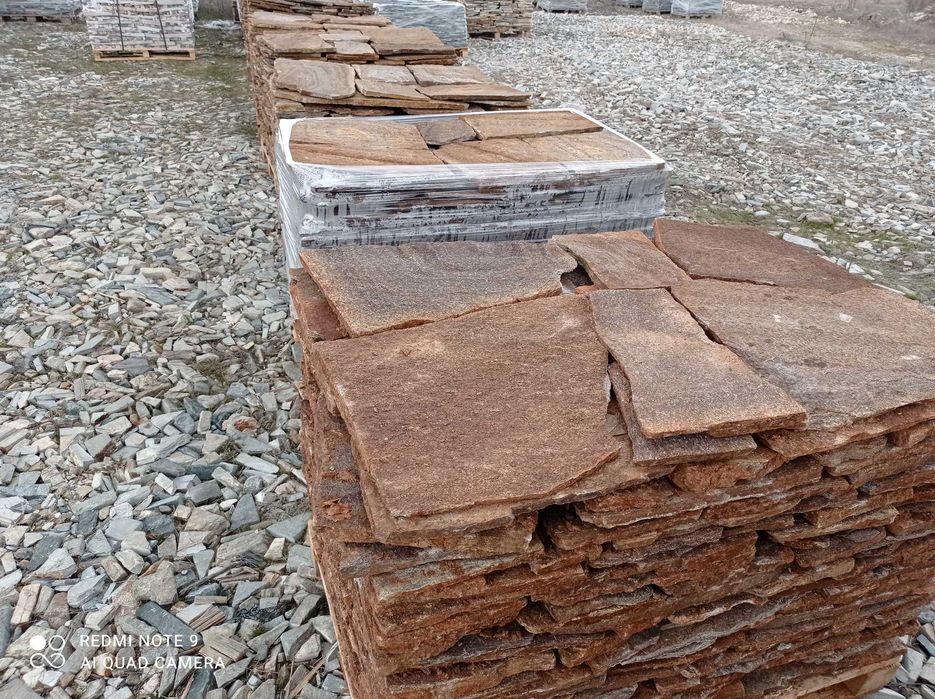 Кафяв камък-гнайс меча кожа за под